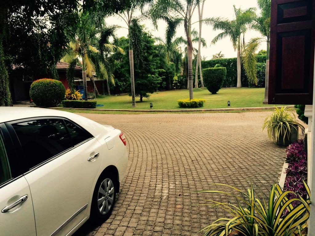 Lespri Grand Hotel Negombo Exterior foto